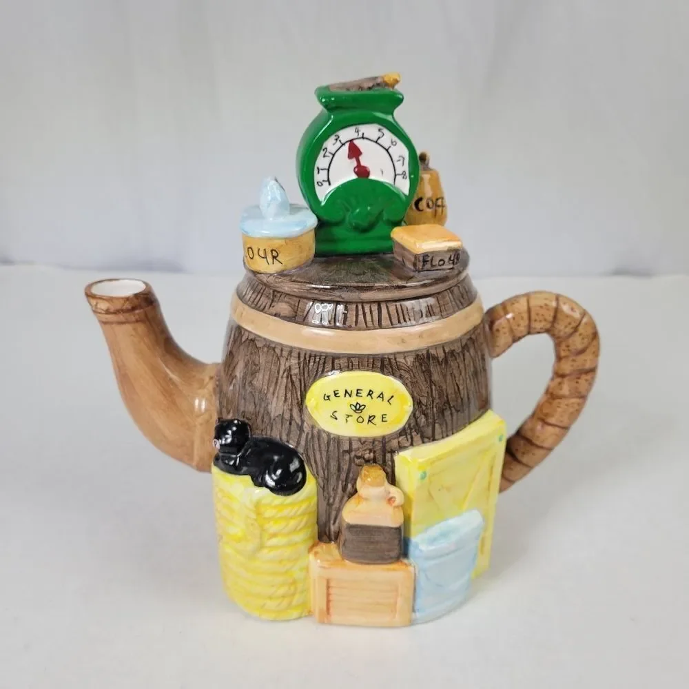 Cardinal General Store Teapot - Picture 1 of 10